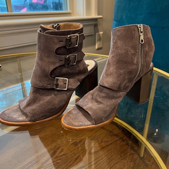 Rag and Bone Marta open toe bootie size ER: 36 1/2 US: 6 1/2. Gray suede. - Picture 2 of 5